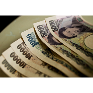 yen300